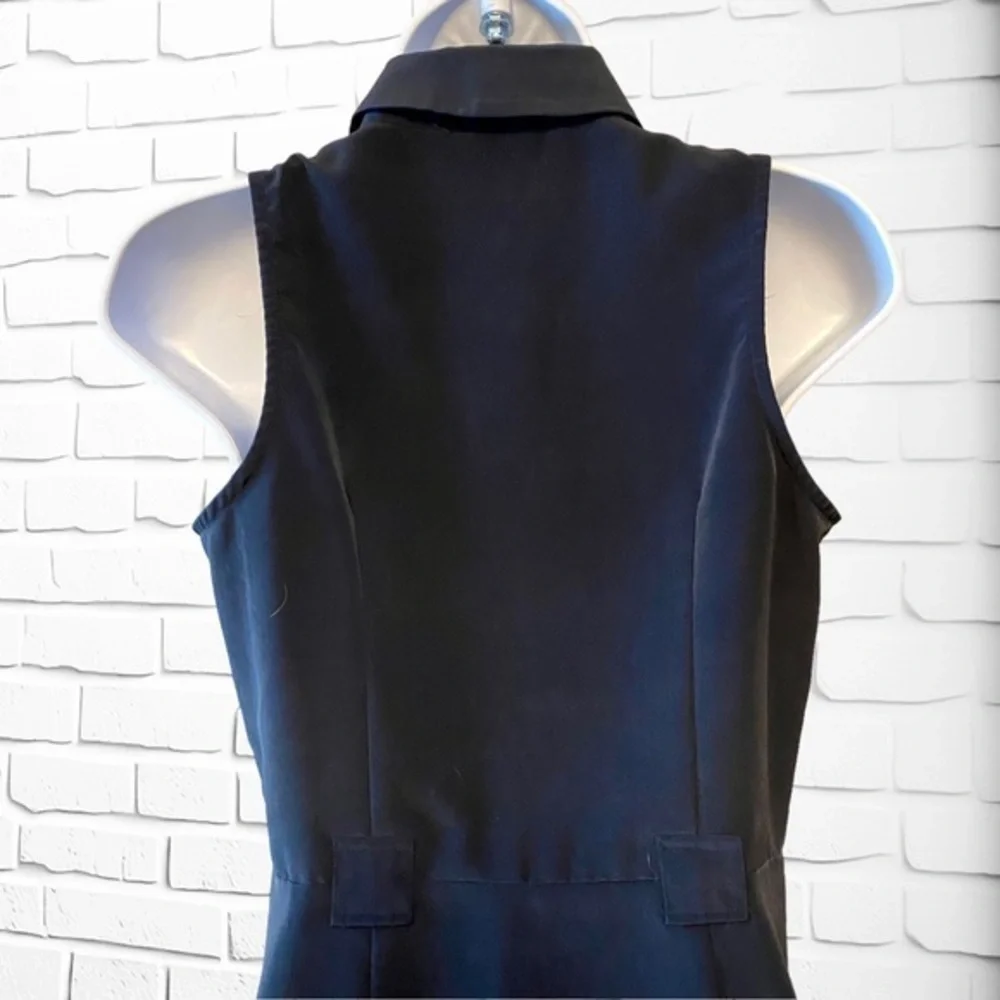 The Limited Sleeveless Navy Cargo Dress with Brass buttons, Womens size 2 - Picture 9 of 11